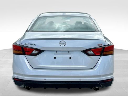 Certified 2025 Nissan Altima 2.5 SR FWD image 8