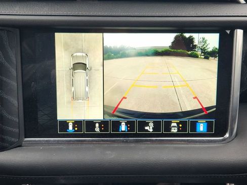 Used 2024 GMC Yukon Denali w/ LPO, Floor Liner Package AWD/4WD image 15