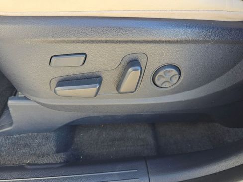 Used 2022 Hyundai Palisade Calligraphy image 12