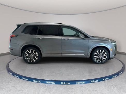 Used 2021 Cadillac XT6 Sport AWD/4WD image 2
