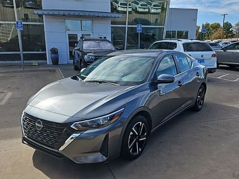 Used 2024 Nissan Sentra SV image 1