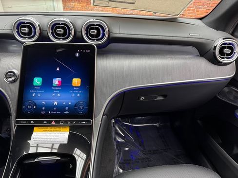 New 2026 Mercedes-Benz GLC 300 GLC 300 image 17