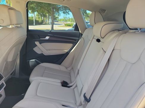 Certified 2023 Audi Q5 e Prestige w/ Prestige Package image 11
