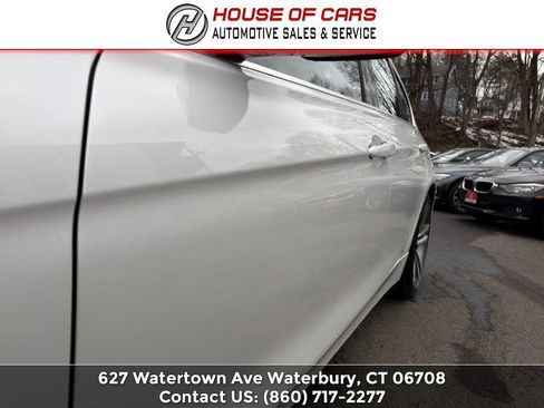 Used 2017 BMW 330i xDrive 330i xDrive Sedan image 11