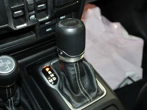 Used 2023 Jeep Wrangler Unlimited Sahara w/ Cold Weather Group image 27