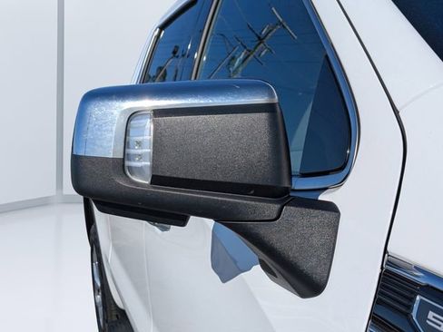 Used 2023 GMC Sierra 1500 SLT w/ SLT Premium Package image 11