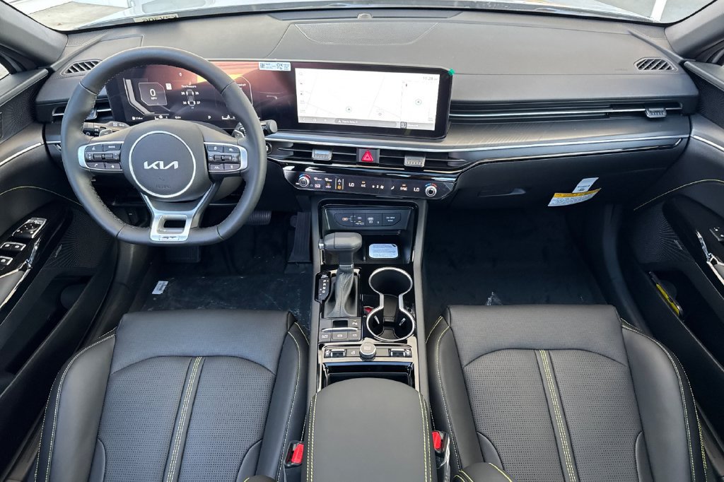 New 2027 Kia K5 GT FWD image 5