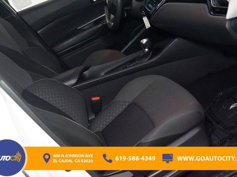 Used 2021 Toyota C-HR LE image 8