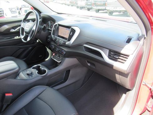 Used 2020 GMC Terrain SLT w/ Preferred Package image 12