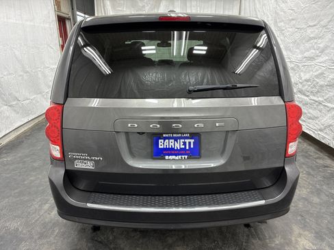 Used 2020 Dodge Grand Caravan SE FWD image 8