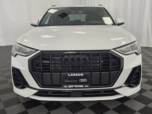 Certified 2025 Audi Q3 2.0T Premium w/ Convenience Package image 9