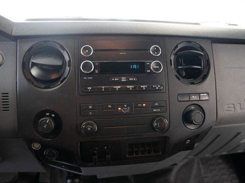 Used 2015 Ford F250 XL w/ Power Equipment Group AWD/4WD image 14