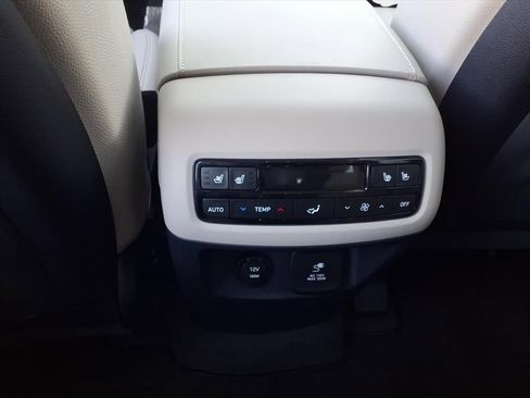 Used 2024 Hyundai Palisade Limited image 22