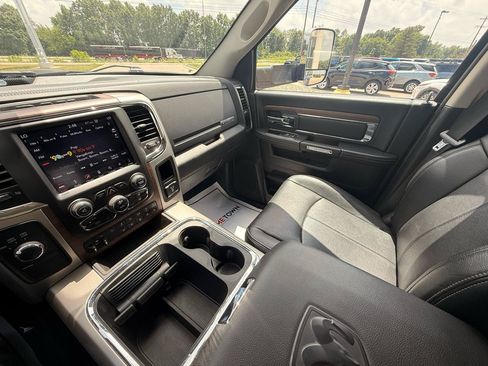 Used 2018 RAM 3500 Laramie AWD/4WD image 27