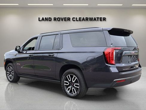 Used 2024 GMC Yukon XL AT4 w/ AT4 Premium Package AWD/4WD image 3