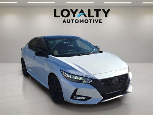 Used 2023 Nissan Sentra SR w/ Midnight Edition Package image 7