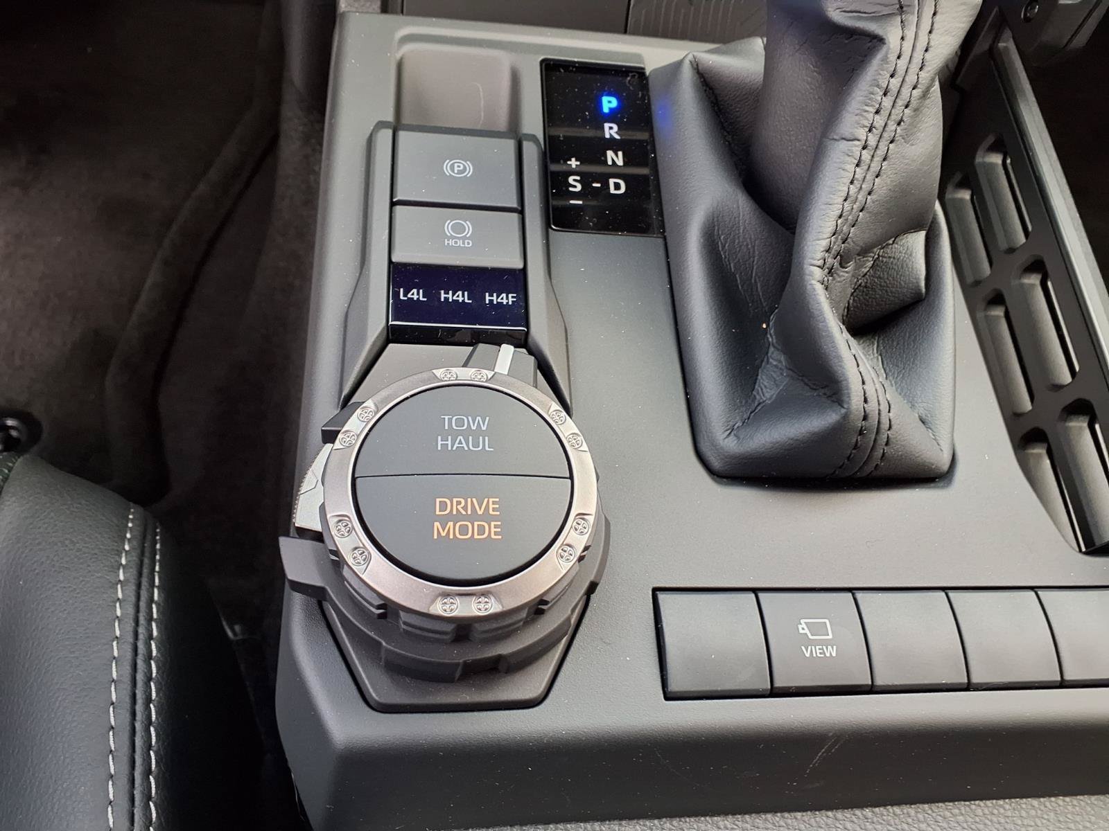 New 2026 Toyota 4Runner Limited AWD/4WD image 10