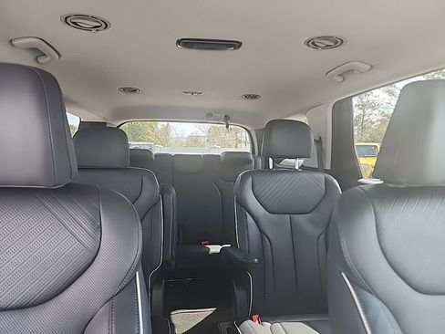 Used 2025 Hyundai Palisade SEL image 16