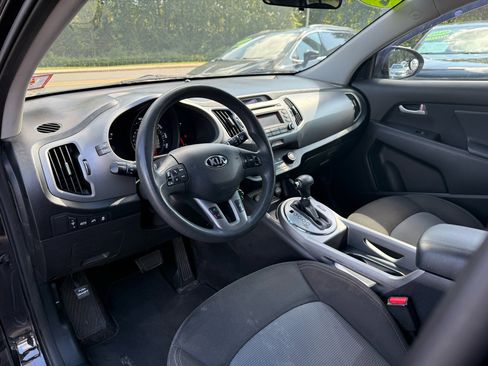 Used 2015 Kia Sportage LX image 9