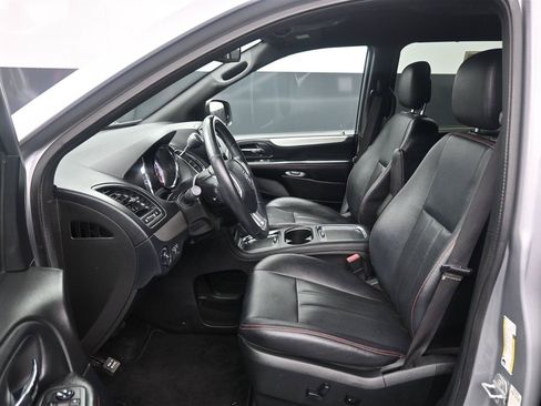 Used 2019 Dodge Grand Caravan GT FWD image 10