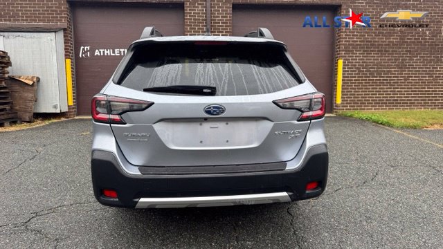 Used 2024 Subaru Outback Limited XT AWD/4WD image 4