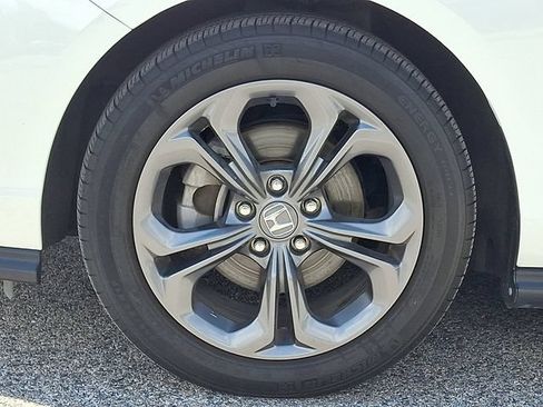 Used 2023 Honda Accord EX image 11