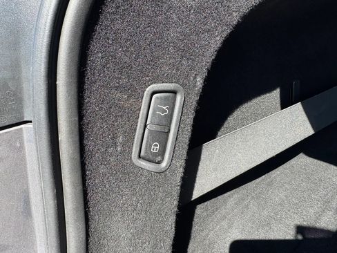 Used 2019 Maserati Levante AWD/4WD image 30