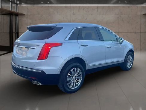 Used 2017 Cadillac XT5 Luxury image 5