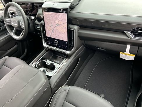 New 2026 GMC Yukon XL Elevation AWD/4WD image 29