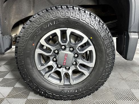 Used 2021 GMC Sierra 2500 AT4 w/ AT4 Preferred Package image 35
