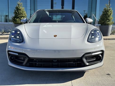 Certified 2023 Porsche Panamera 4 Platinum Edition image 10
