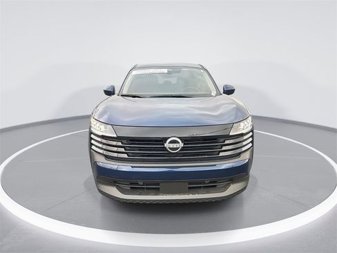 Used 2025 Nissan Kicks SV image 3