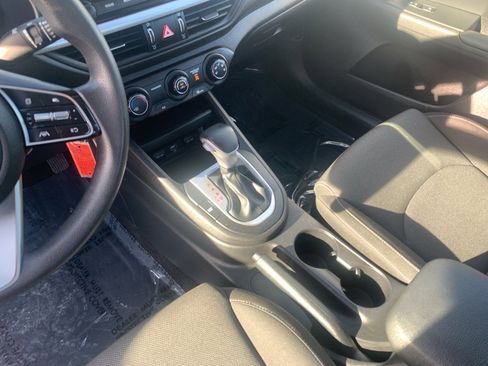 Used 2023 Kia Forte LXS w/ LXS Technology Package image 10