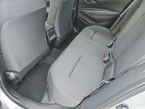 Used 2025 Toyota Corolla LE FWD image 33