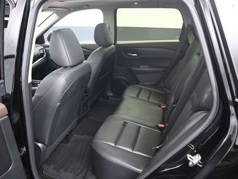 Used 2023 Nissan Rogue SL AWD/4WD image 10