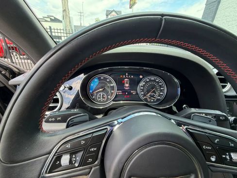 Used 2020 Bentley Bentayga AWD/4WD image 36