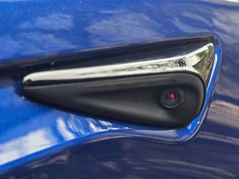 Used 2023 Tesla Model X AWD/4WD image 32