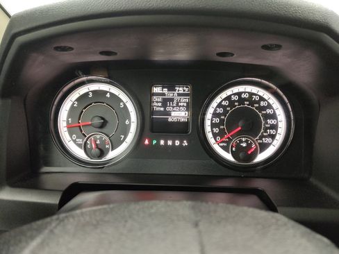 Used 2021 RAM 1500 Classic SLT AWD/4WD image 23