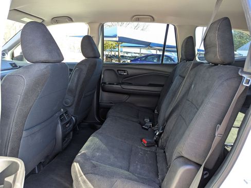 Used 2021 Honda Pilot EX image 14