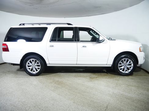 Used 2017 Ford Expedition EL Limited w/ Equipment Group 301A AWD/4WD image 8
