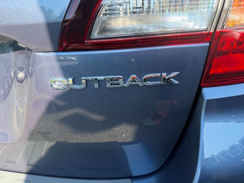 Used 2018 Subaru Outback 2.5i AWD/4WD image 48