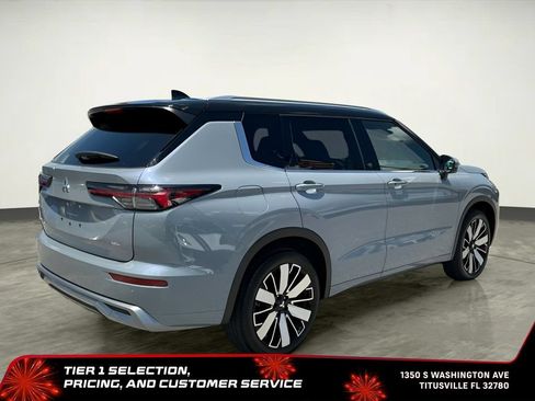 Used 2025 Mitsubishi Outlander SEL FWD image 11