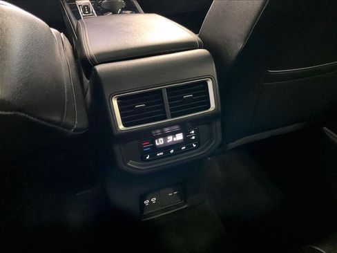 Used 2024 Volkswagen Atlas SEL Premium R-Line AWD/4WD image 28