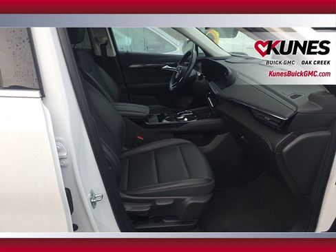 Used 2024 Buick Envision Preferred image 11