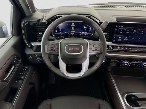 New 2025 GMC Sierra 3500 SLT w/ SLT Convenience Package image 23