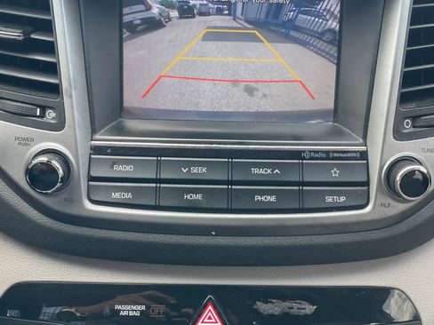 Used 2018 Hyundai Tucson SEL FWD image 18
