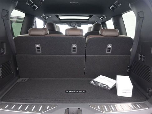 New 2026 Nissan Armada Platinum image 16