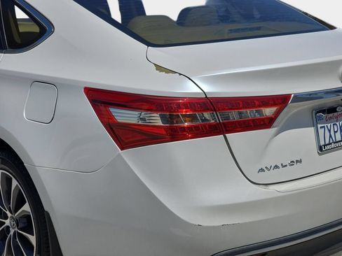 Used 2016 Toyota Avalon Limited FWD image 37