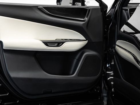 Used 2024 Lexus NX 250 FWD image 17