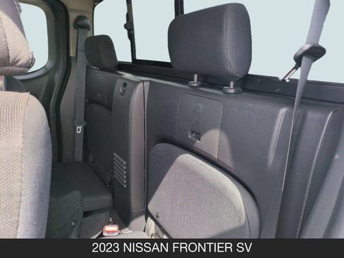 Used 2023 Nissan Frontier SV w/ SV Convenience Package RWD image 16